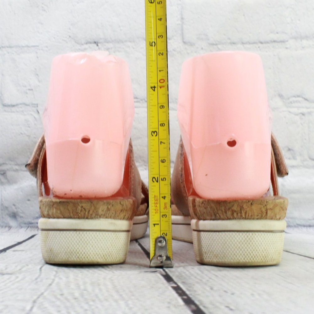 Adrienne Vittadini Calais Two Band Tan Leather Comfortable Slide Sandals 5.5 M - Picture 8 of 9